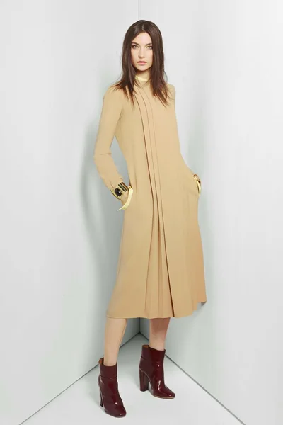 Look 3